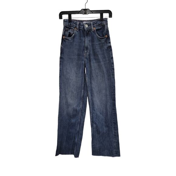 Zara Denim - ZARA Wide Leg Jeans Size 0 Blue‎ Denim High Rise Raw Hem